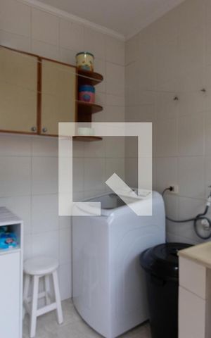 Casa à venda com 320m², 3 quartos e 5 vagas Casa à venda com 320m², 3 quartos e 5 vagasÁrea de Serviço