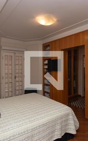 Casa à venda com 320m², 3 quartos e 5 vagas Casa à venda com 320m², 3 quartos e 5 vagasQuarto Suíte 3