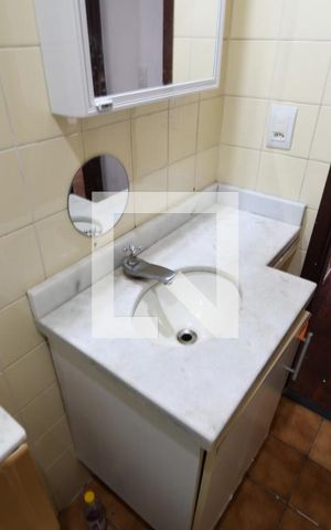 Apartamento à venda com 54m², 1 quarto e sem vagaBanheiro