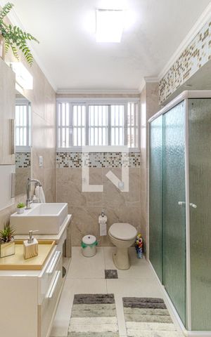 Apartamento à venda com 110m², 2 quartos e 1 vaga Apartamento à venda com 110m², 2 quartos e 1 vagaBanheiro da Suíte