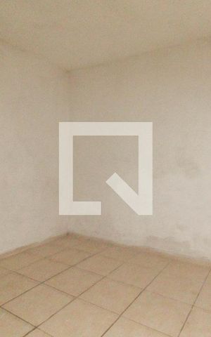 Casa para alugar com 45m², 1 quarto e sem vaga Casa para alugar com 45m², 1 quarto e sem vagaQuarto