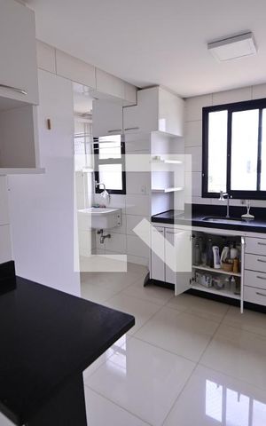 Apartamento à venda com 123m², 3 quartos e 2 vagas Apartamento à venda com 123m², 3 quartos e 2 vagasCozinha