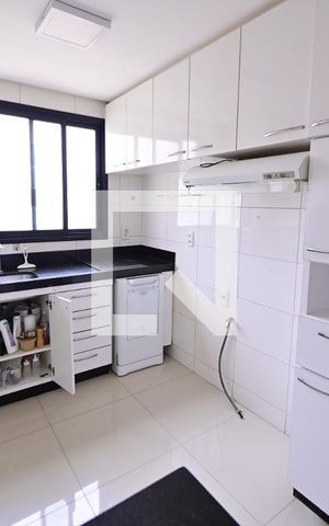 Apartamento à venda com 123m², 3 quartos e 2 vagas Apartamento à venda com 123m², 3 quartos e 2 vagasCozinha