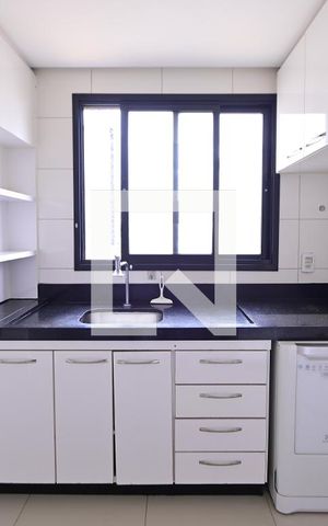 Apartamento à venda com 123m², 3 quartos e 2 vagas Apartamento à venda com 123m², 3 quartos e 2 vagasCozinha