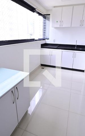 Apartamento à venda com 123m², 3 quartos e 2 vagas Apartamento à venda com 123m², 3 quartos e 2 vagasVaranda da Sala
