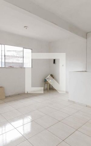 Casa para alugar com 45m², 1 quarto e sem vaga Casa para alugar com 45m², 1 quarto e sem vagaÁrea Externa