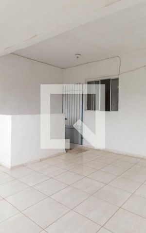 Casa para alugar com 45m², 1 quarto e sem vaga Casa para alugar com 45m², 1 quarto e sem vagaÁrea Externa