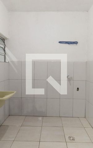 Casa para alugar com 45m², 1 quarto e sem vaga Casa para alugar com 45m², 1 quarto e sem vagaÁrea de Serviço