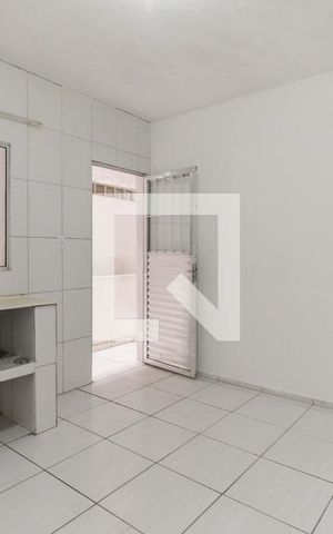 Casa para alugar com 45m², 1 quarto e sem vaga Casa para alugar com 45m², 1 quarto e sem vagaCozinha