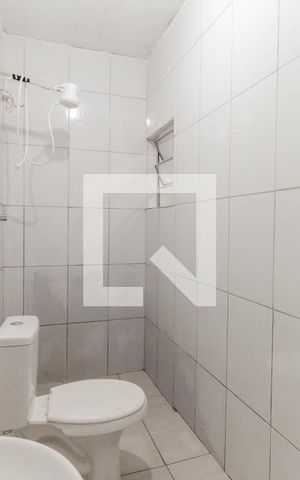 Casa para alugar com 45m², 1 quarto e sem vaga Casa para alugar com 45m², 1 quarto e sem vagaBanheiro