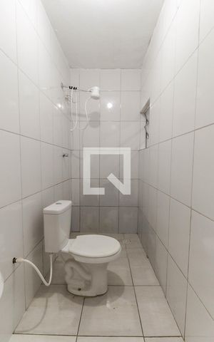 Casa para alugar com 45m², 1 quarto e sem vaga Casa para alugar com 45m², 1 quarto e sem vagaBanheiro