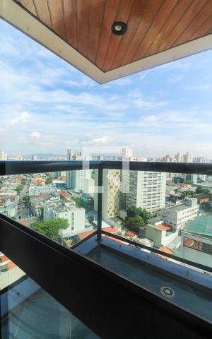 Apartamento à venda com 170m², 3 quartos e 3 vagas Apartamento à venda com 170m², 3 quartos e 3 vagasVaranda