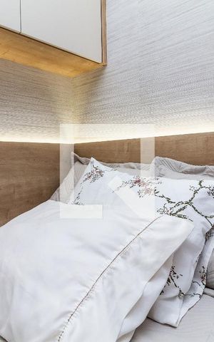 Studio para alugar com 26m², 1 quarto e sem vaga Studio para alugar com 26m², 1 quarto e sem vagaSala / Quarto