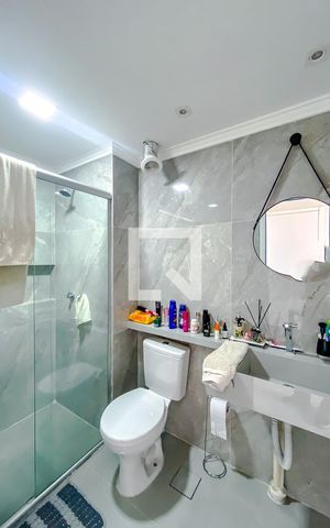 Apartamento à venda com 57m², 2 quartos e 1 vagaBanheiro da Suíte