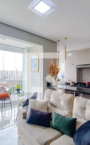 Apartamento à venda com 57m², 2 quartos e 1 vagaSala