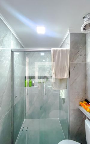 Apartamento à venda com 57m², 2 quartos e 1 vagaBanheiro da Suíte