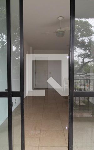 Apartamento para alugar com 85m², 3 quartos e 1 vagaVaranda