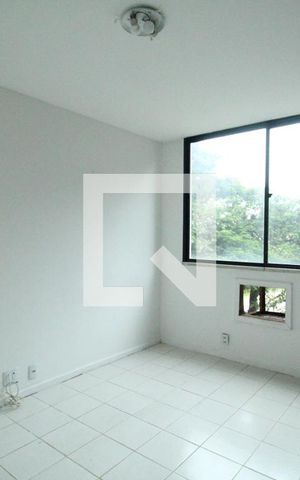 Apartamento para alugar com 85m², 3 quartos e 1 vagaSuíte