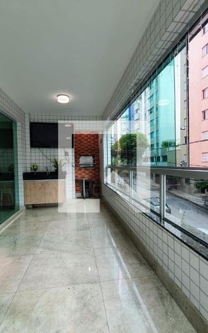 Apartamento à venda com 223m², 4 quartos e 3 vagas Apartamento à venda com 223m², 4 quartos e 3 vagasVaranda da Sala