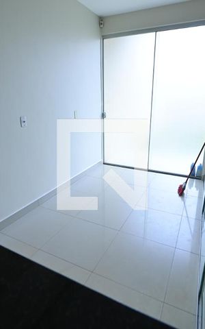 Casa para alugar com 120m², 3 quartos e 1 vaga Casa para alugar com 120m², 3 quartos e 1 vagaCozinha