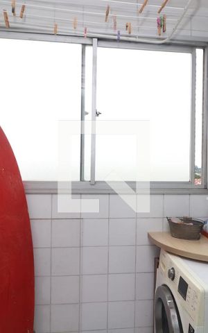 Apartamento à venda com 65m², 2 quartos e 1 vagaÁrea de Serviço