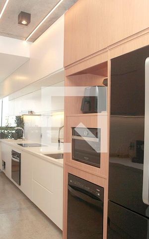 Apartamento à venda com 69m², 1 quarto e 2 vagasCozinha + Área de Serviço