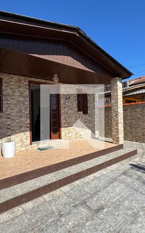 Casa à venda com 80m², 2 quartos e 1 vaga Casa à venda com 80m², 2 quartos e 1 vagaQuintal