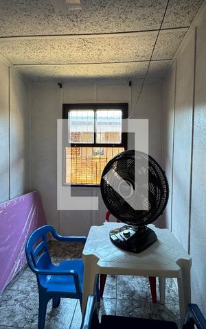 Casa à venda com 80m², 2 quartos e 1 vaga Casa à venda com 80m², 2 quartos e 1 vagaQuarto