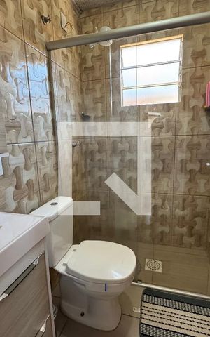 Casa à venda com 80m², 2 quartos e 1 vaga Casa à venda com 80m², 2 quartos e 1 vagaBanheiro