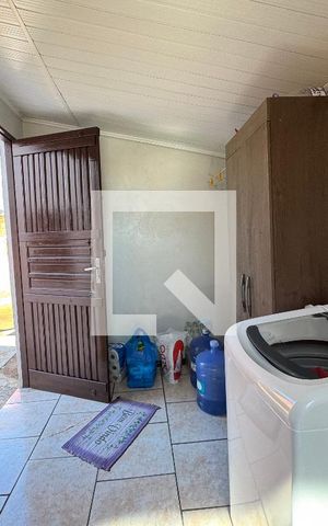 Casa à venda com 80m², 2 quartos e 1 vaga Casa à venda com 80m², 2 quartos e 1 vagaÁrea de serviço