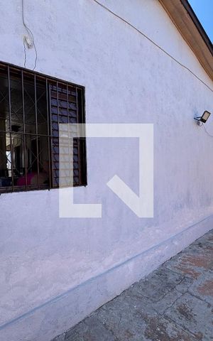 Casa à venda com 80m², 2 quartos e 1 vaga Casa à venda com 80m², 2 quartos e 1 vagaÁrea externa