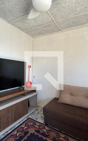 Casa à venda com 80m², 2 quartos e 1 vaga Casa à venda com 80m², 2 quartos e 1 vagaSala