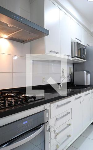 Apartamento para alugar com 79m², 2 quartos e 2 vagasCozinha