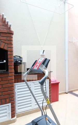 Casa à venda com 125m², 3 quartos e 4 vagasQuintal