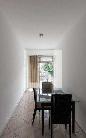 Apartamento para alugar com 60m², 2 quartos e 1 vagaSala