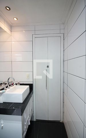 Apartamento à venda com 104m², 3 quartos e 2 vagasQuarto 3 - Suíte Banheiro