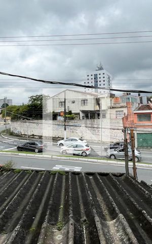 Casa à venda com 300m², 4 quartos e 2 vagas Casa à venda com 300m², 4 quartos e 2 vagasVista - Suíte