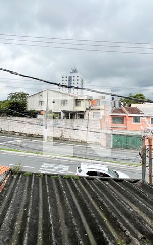 Casa à venda com 300m², 4 quartos e 2 vagas Casa à venda com 300m², 4 quartos e 2 vagasVista da Sacada - Suíte