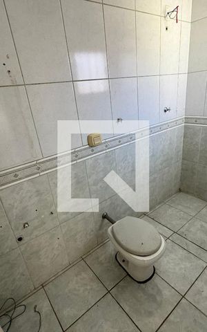 Casa para alugar com 130m², 2 quartos e 1 vaga Casa para alugar com 130m², 2 quartos e 1 vagaBanheiro de Serviço