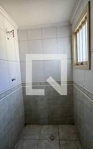 Casa para alugar com 130m², 2 quartos e 1 vaga Casa para alugar com 130m², 2 quartos e 1 vagaBanheiro de Serviço