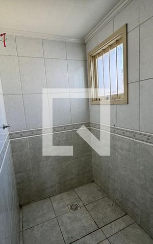 Casa para alugar com 130m², 2 quartos e 1 vaga Casa para alugar com 130m², 2 quartos e 1 vagaBanheiro de Serviço