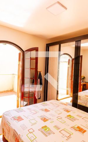 Casa à venda com 260m², 3 quartos e 2 vagas Casa à venda com 260m², 3 quartos e 2 vagasQuarto 3