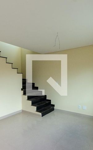 Casa de condomínio à venda com 96m², 3 quartos e 3 vagas Casa de condomínio à venda com 96m², 3 quartos e 3 vagasSala