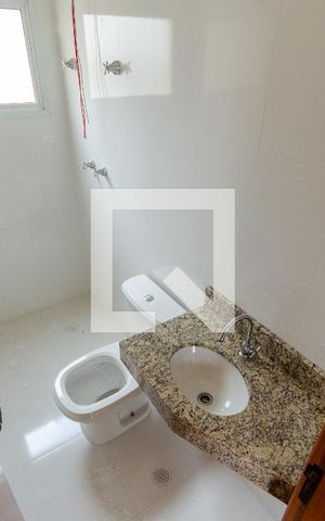 Casa de condomínio à venda com 96m², 3 quartos e 3 vagas Casa de condomínio à venda com 96m², 3 quartos e 3 vagasBanheiro da Suíte