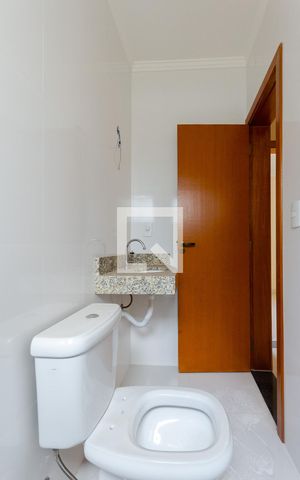 Casa de condomínio à venda com 96m², 3 quartos e 3 vagas Casa de condomínio à venda com 96m², 3 quartos e 3 vagasBanheiro