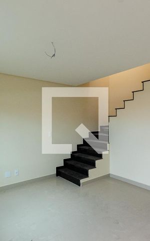 Casa de condomínio à venda com 96m², 3 quartos e 3 vagas Casa de condomínio à venda com 96m², 3 quartos e 3 vagasSala