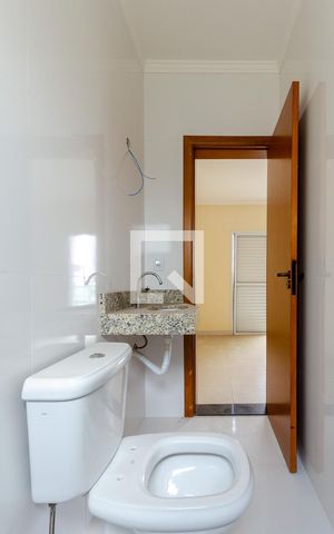 Casa de condomínio à venda com 96m², 3 quartos e 3 vagas Casa de condomínio à venda com 96m², 3 quartos e 3 vagasBanheiro da Suíte