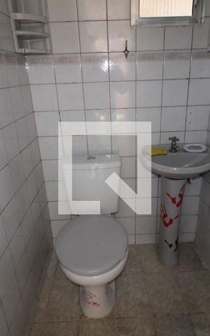 Casa para alugar com 375m², 4 quartos e sem vagaEdícula - Banheiro