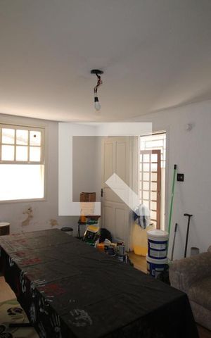 Casa para alugar com 375m², 4 quartos e sem vagaEdícula - Quarto