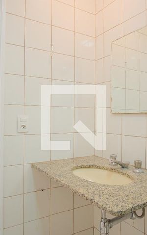 Apartamento à venda com 70m², 3 quartos e 1 vagaBanheiro Social